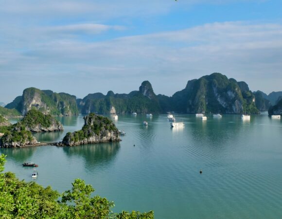 Hanoi – Ninh Binh – Halong Bay Overnight Cruise (5 days – 4 nights)